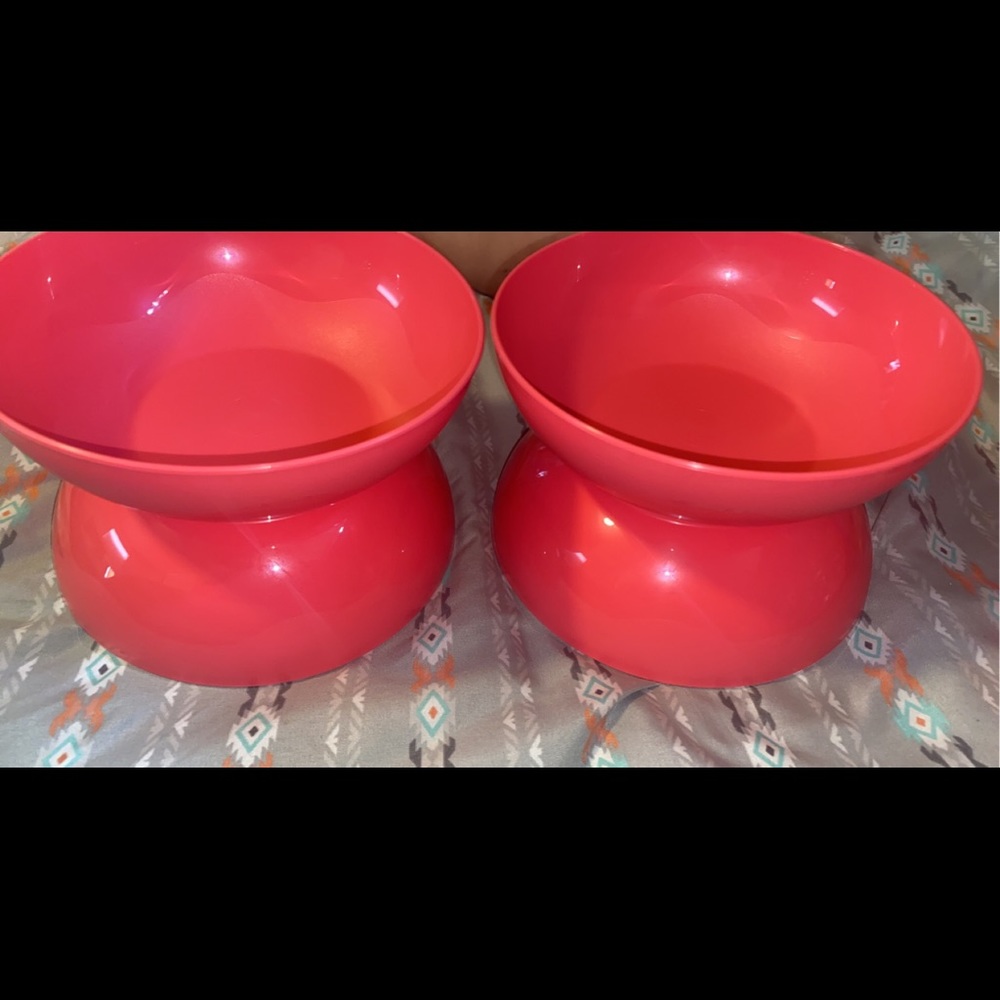 Set of (4) pink tupperware bowls